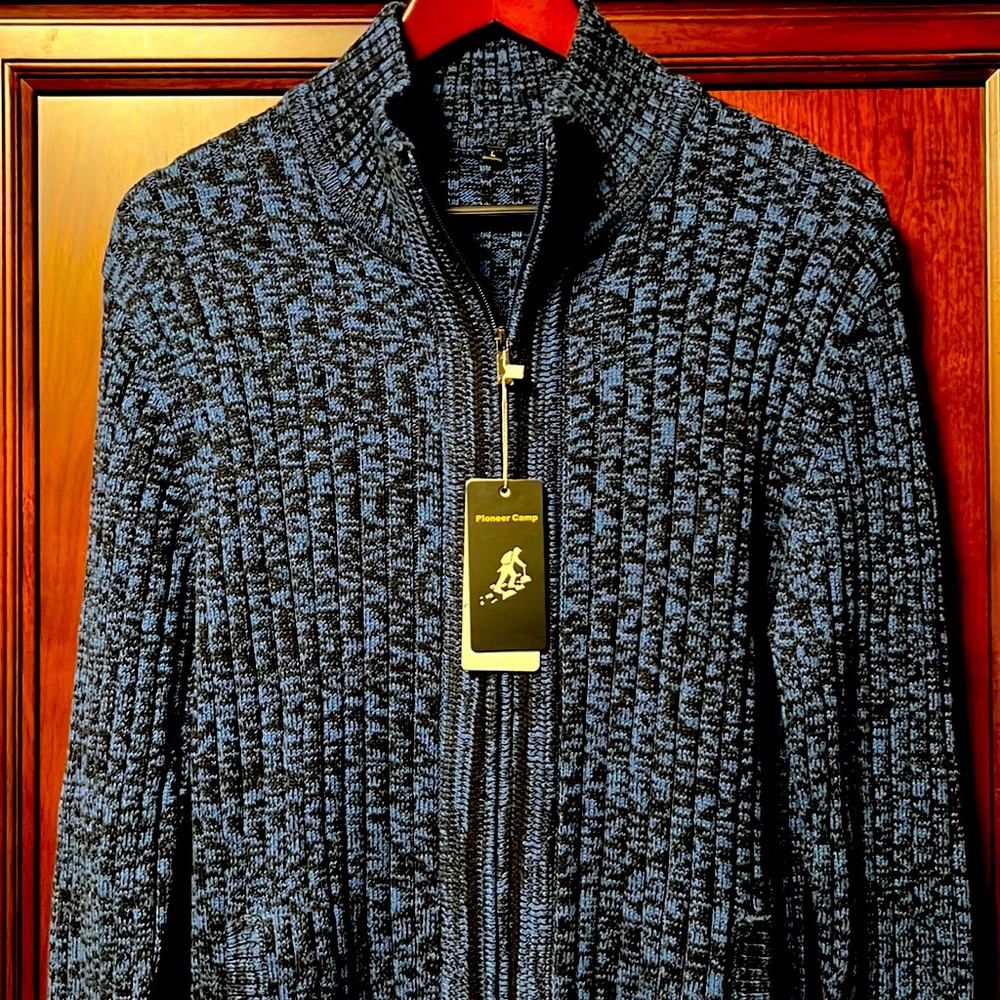 Like New Pioneer Camp Cobalt Blue/Navy Cotton blend Zip Up Crew Classic Sweater!